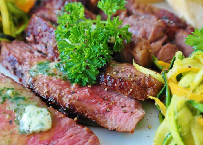 Sliced Grilled Steak With Parsley And Julienned Vegetables