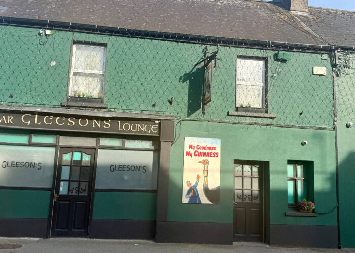 gleesons pub frontage