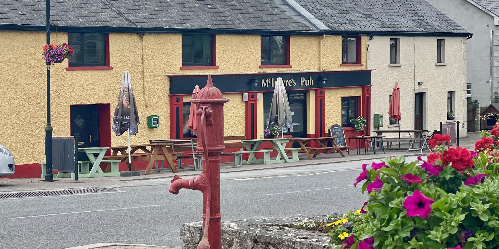 mcintyres pub ouside header