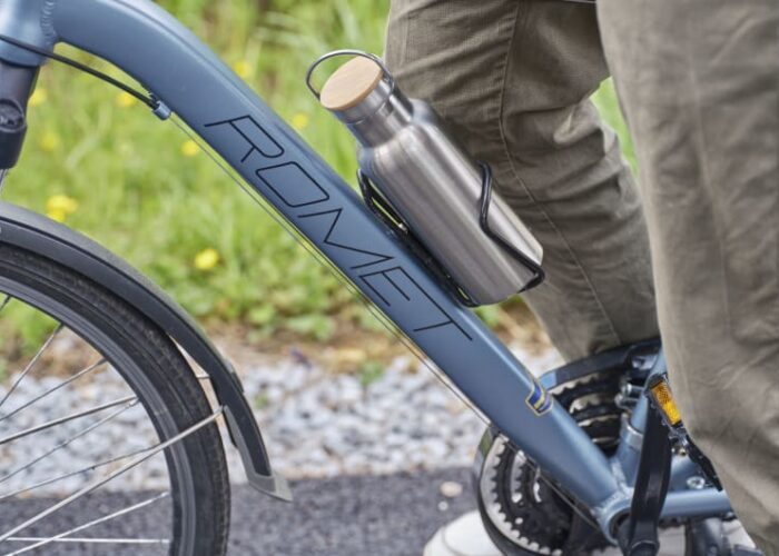 Blue Romet Bicycle With Stainless Steel Water Bottle f3qgba