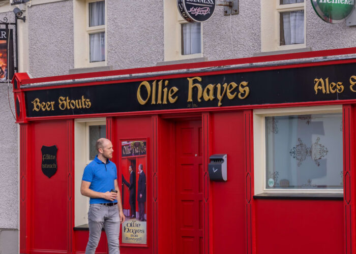 Moneygall Header Image Ollie Hayes Bar In Moneygall With Obama Posters