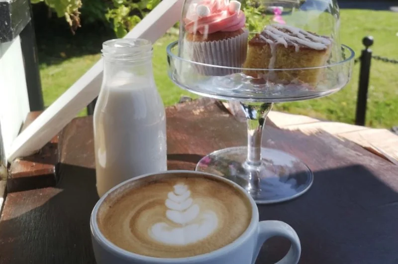 coffee cakes milk