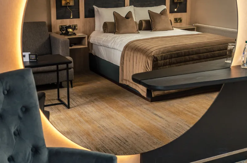 deluxe king room