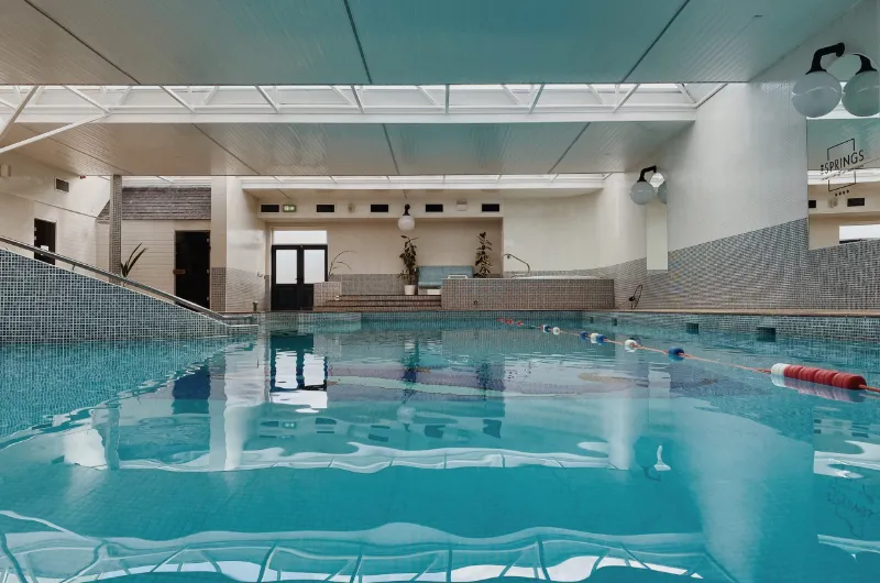 hotel swimming pool