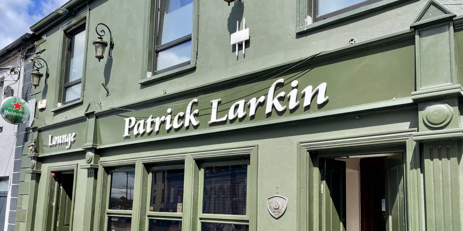 larkins bar header