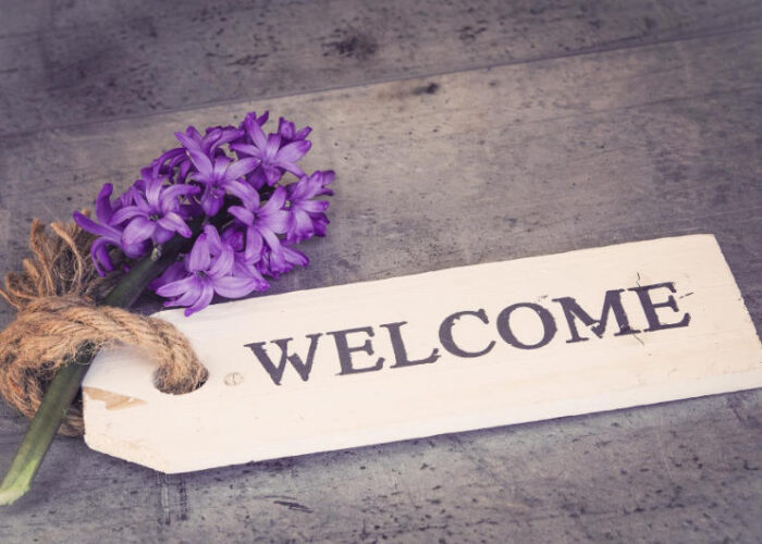 welcome sign wooden tag