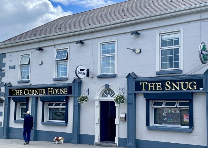 The Corner House and The Snug pub exterior