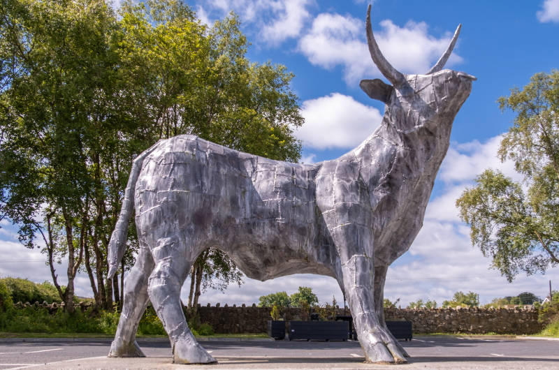 bull sculpture
