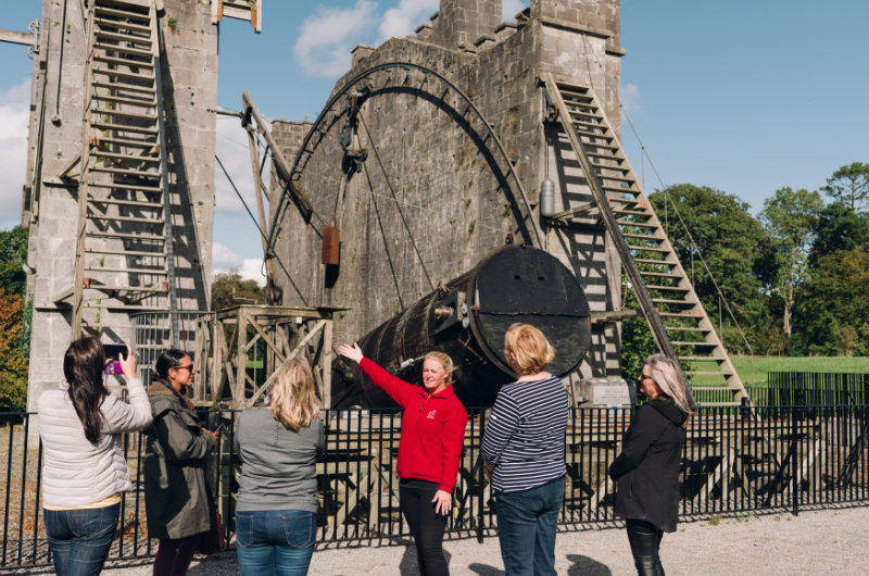 tour guides image